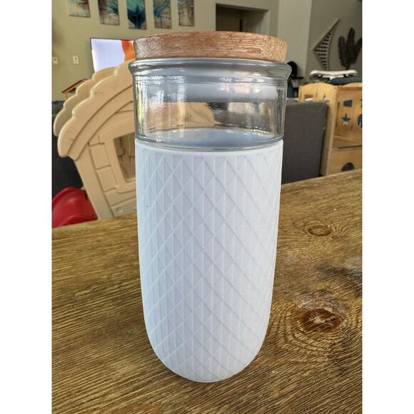 Ello Glass Water Bottle 18 oz Bamboo Lid No Straw Used No BPA-BPS - Picture 1 of 5
